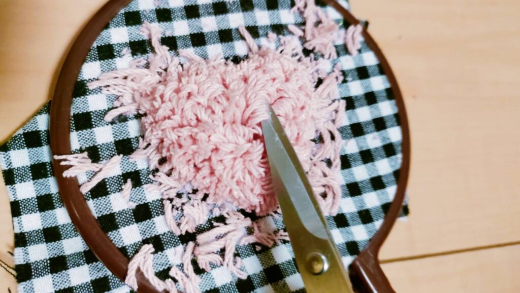 ダイソーDISOパンチニードル針試作初心者レビューループカット