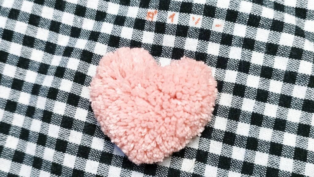 ダイソーDISOパンチニードル針試作初心者レビューループカット完成