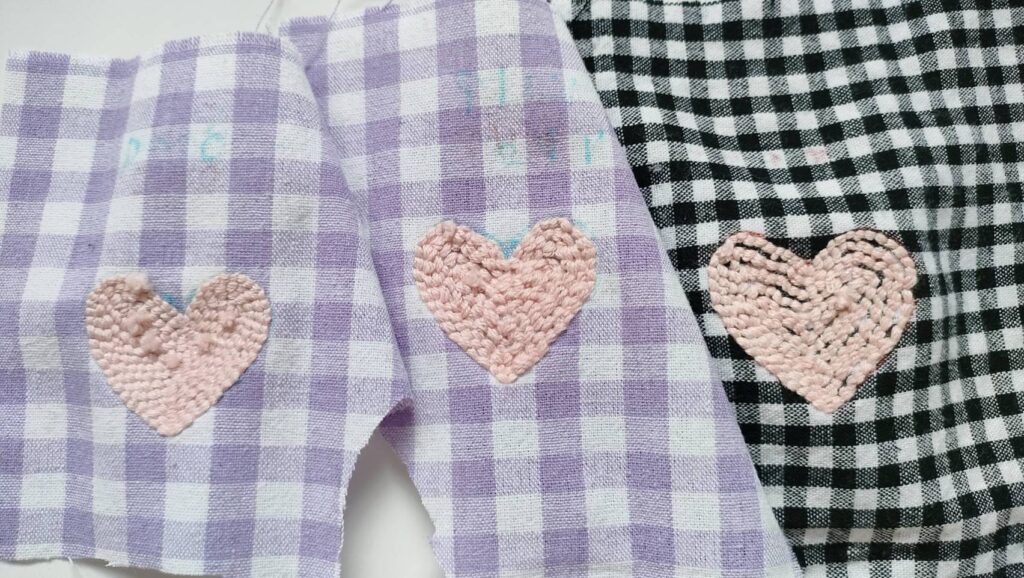 初心者パンチニードル、ダイソーセリアDMCの針を比較（裏面）