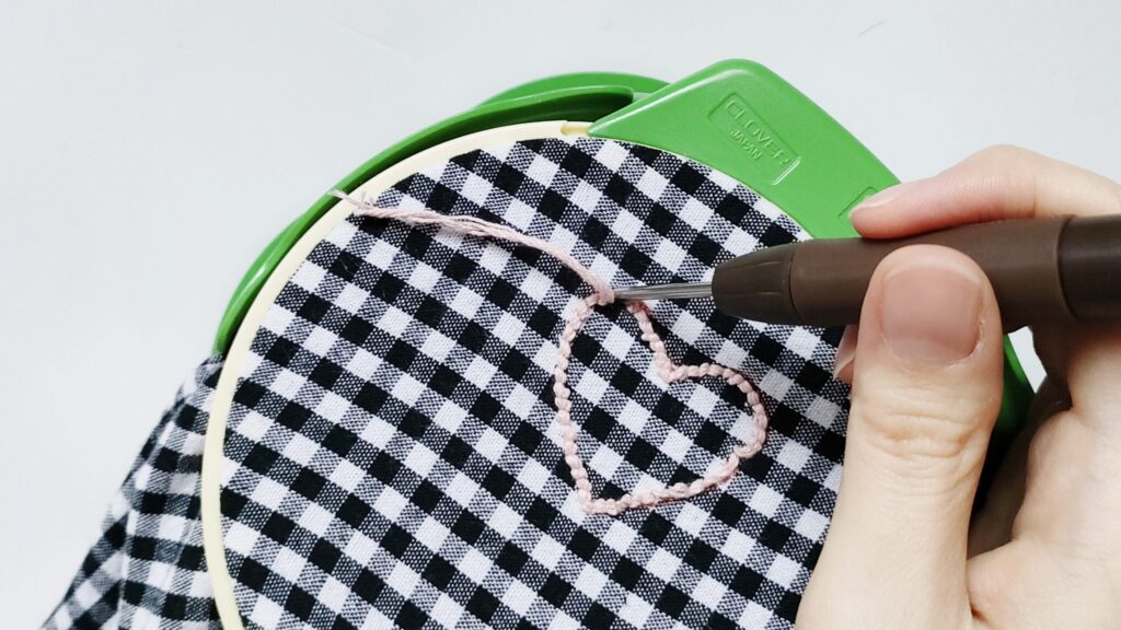 ダイソーDISOパンチニードル針試作初心者レビュー刺した面