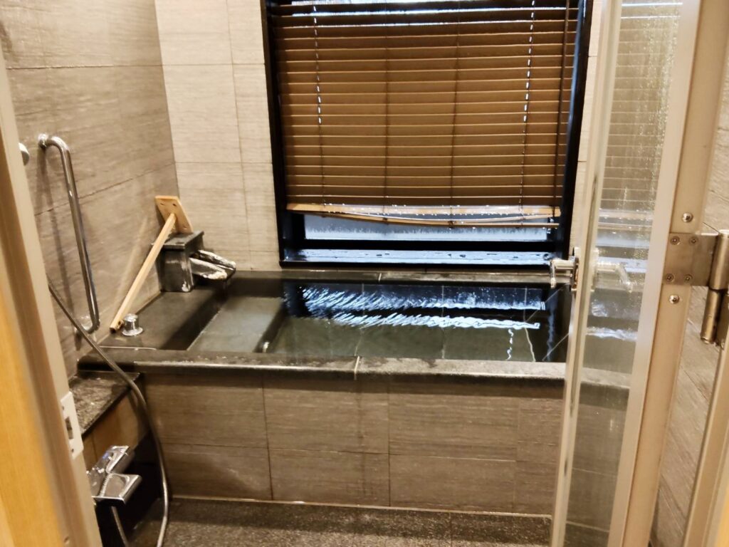 guest rooms with their own private open-air baths